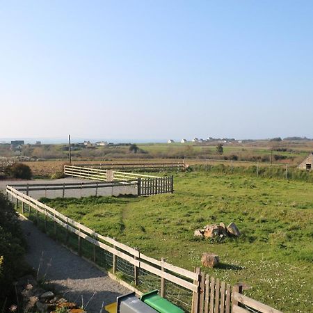 Les Gites Aux Volets Roses Landunvez 外观 照片