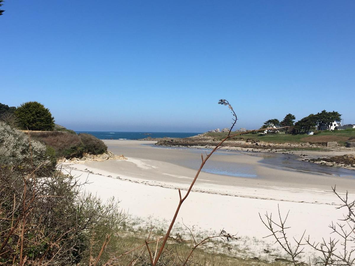 Les Gites Aux Volets Roses Landunvez 外观 照片